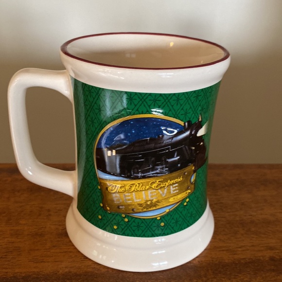 Polar Express Mugs 14 Oz Exc Shape DW & MW Safe Unused - Picture 7 of 13